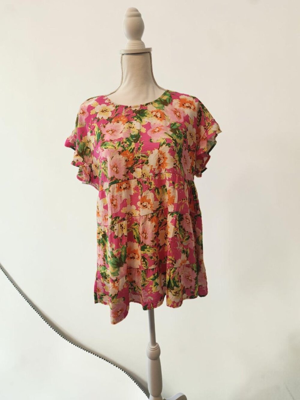 🌸 Emily Wonder Floral Blouse Size Large NWT Pink Ruffle Sleeve 🌸 - Picture 2 of 10